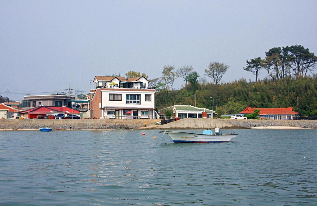 Taean Gaetyeowool Pension Esterno foto