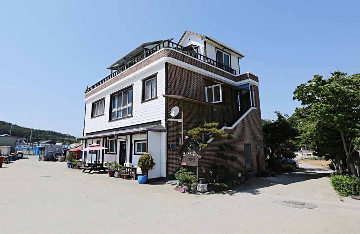 Taean Gaetyeowool Pension Esterno foto